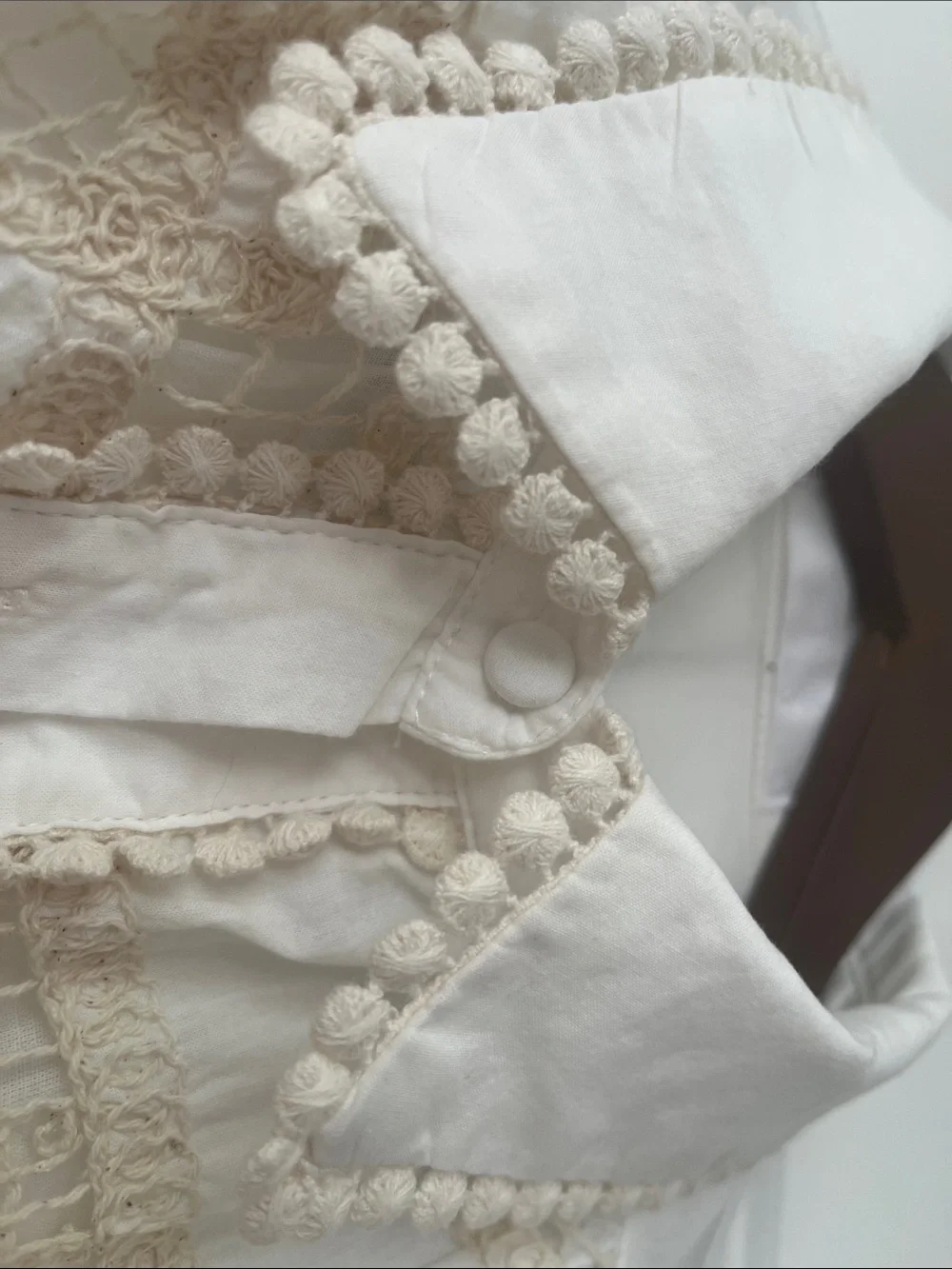 Seek the label Blouse - Picture 7 of 14